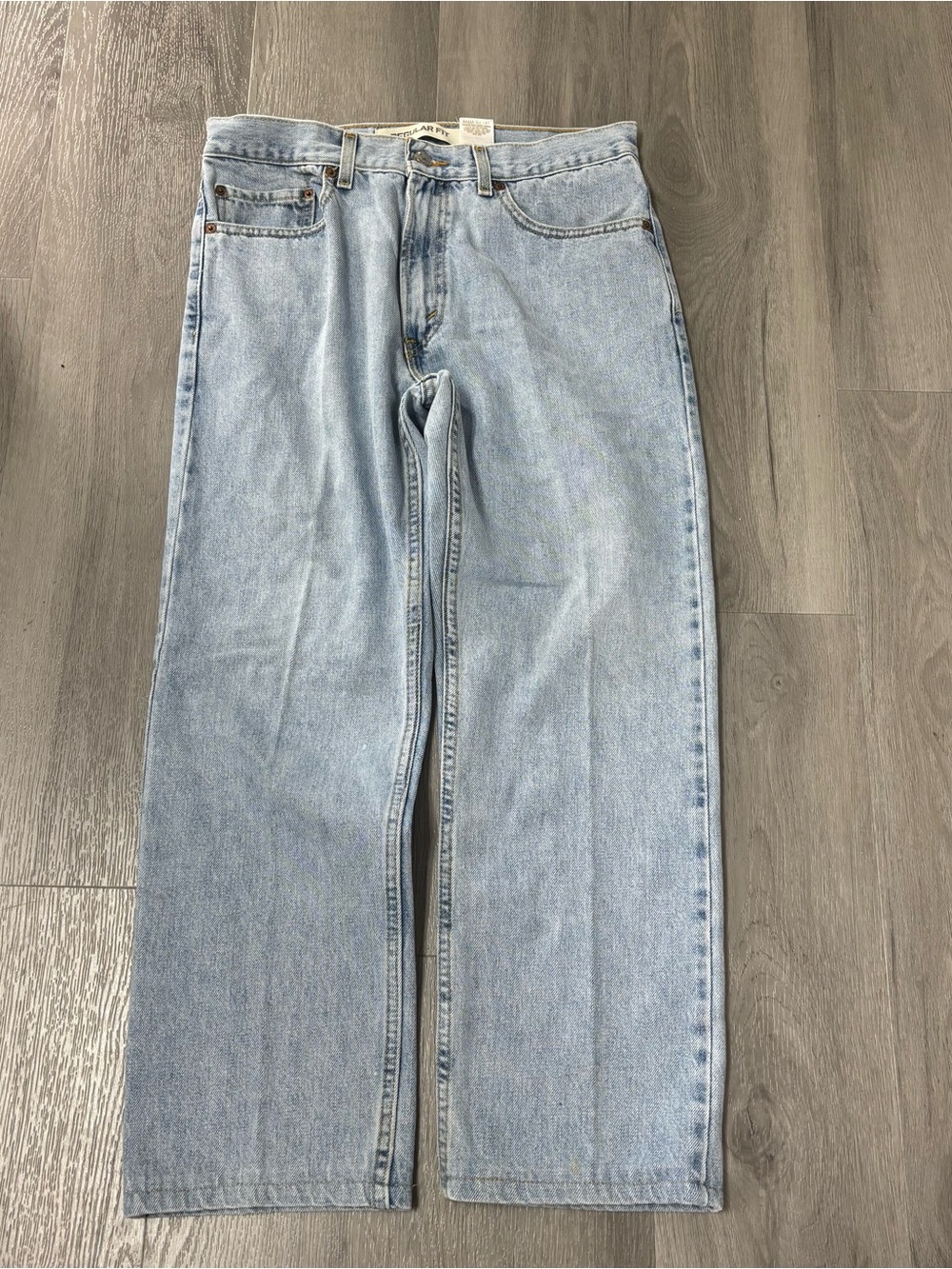 Levi's Vintage 2004 505 Regular Fit Light Wash Men’s Denim Jeans W33 L30 - Picture 6 of 13